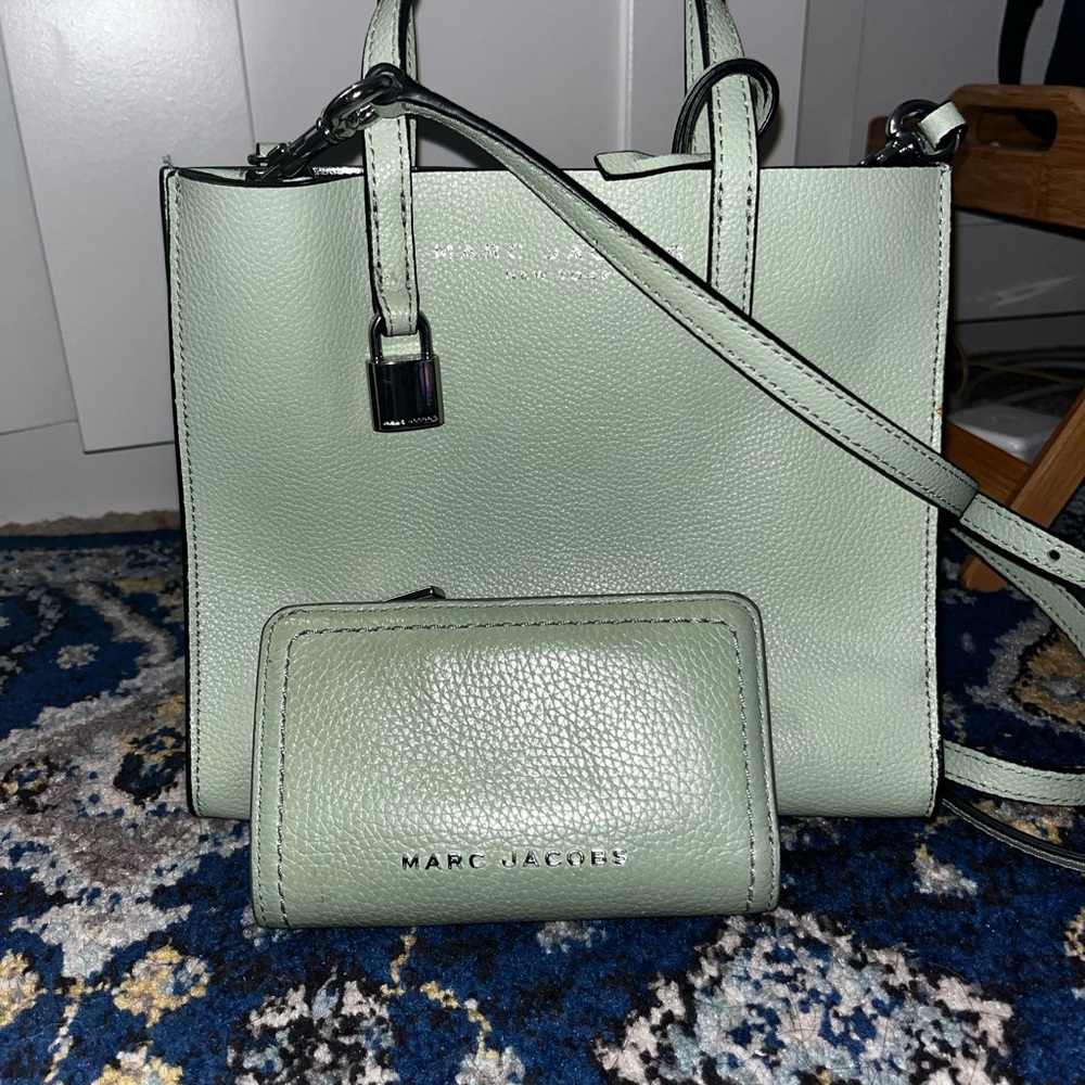 Marc Jacobs Mint Leather wallet